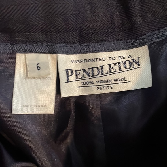 Three pairs of Pendleton pants - Picture 13 of 14